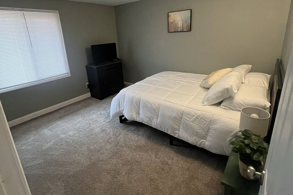 Photo of Bedroom in Springfield