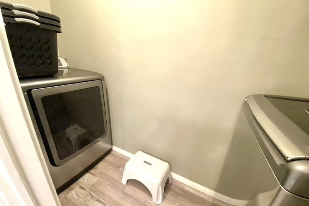 Photo of Bedroom in Carlinville