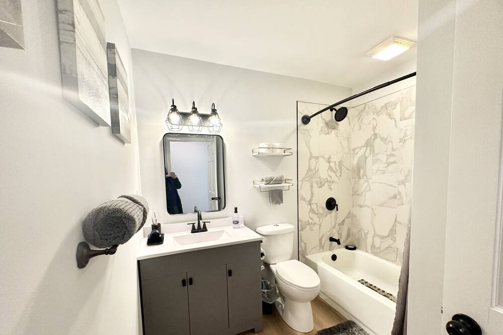 Photo of Bathroom in Hanover Park