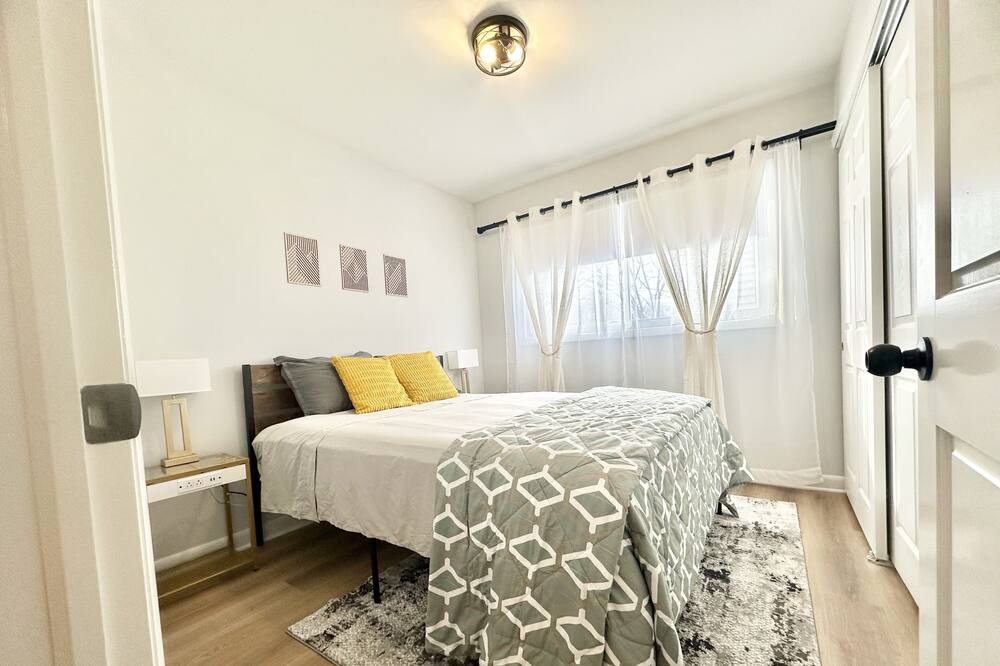 Photo of Bedroom in Hanover Park