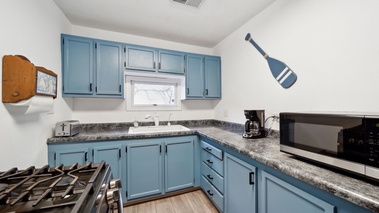 Photo of Kitchen in Channel Lake