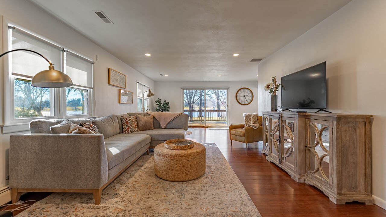 Photo of Livingroom in Rockford
