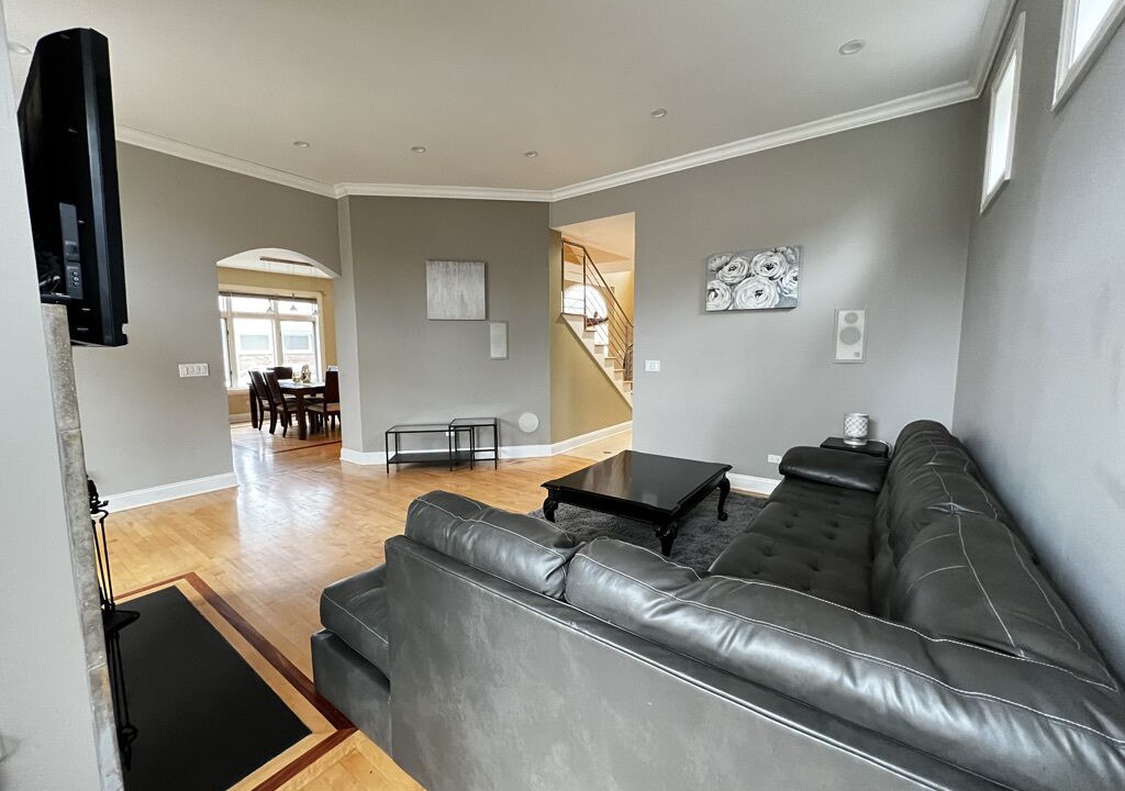 Photo of Livingroom in Deerfield