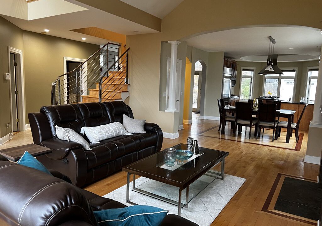 Photo of Livingroom in Deerfield