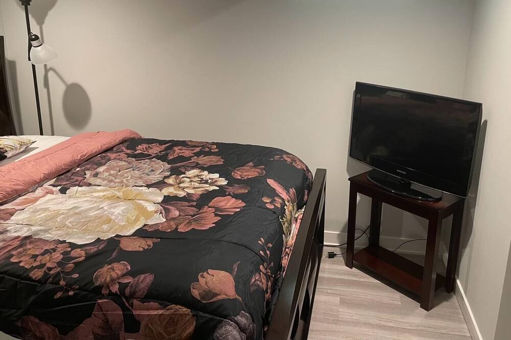 Photo of Bedroom in West Pullman