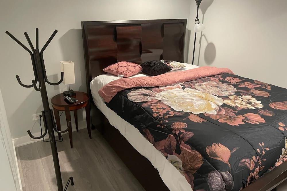 Photo of Bedroom in West Pullman