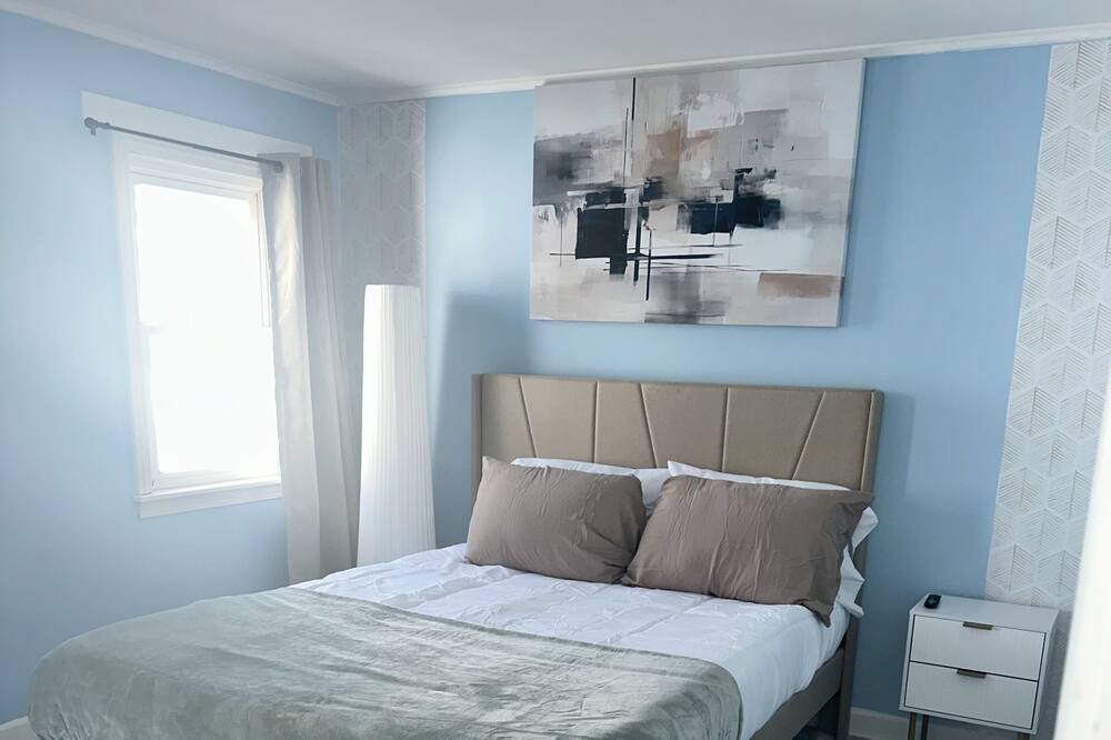 Photo of Bedroom in Norwood Park East