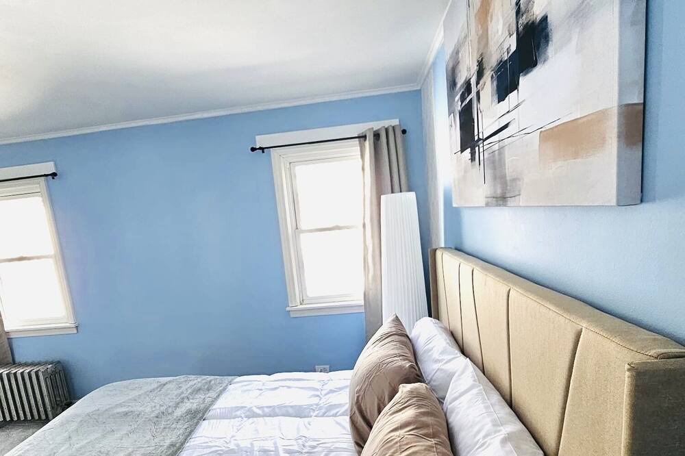 Photo of Bedroom in Norwood Park East