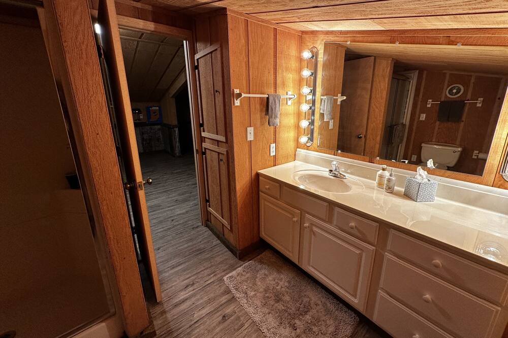 Photo of Bathroom in Williamson County
