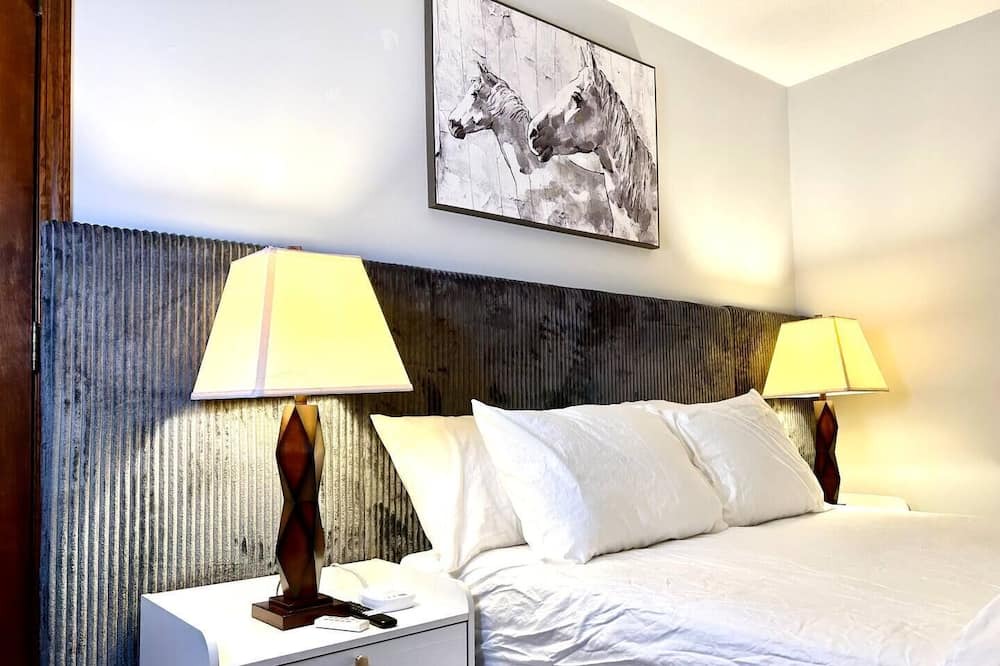 Photo of Bedroom in Savoy