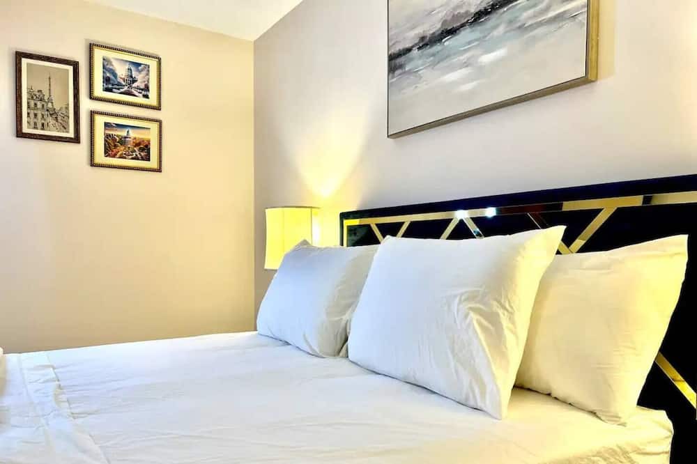 Photo of Bedroom in Savoy