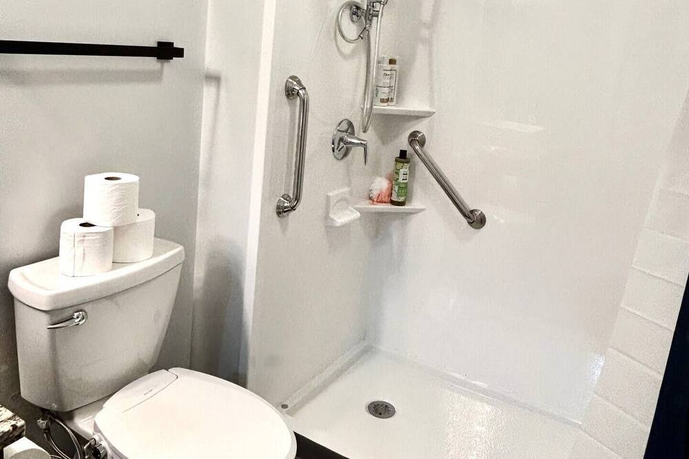 Photo of Bathroom in Savoy