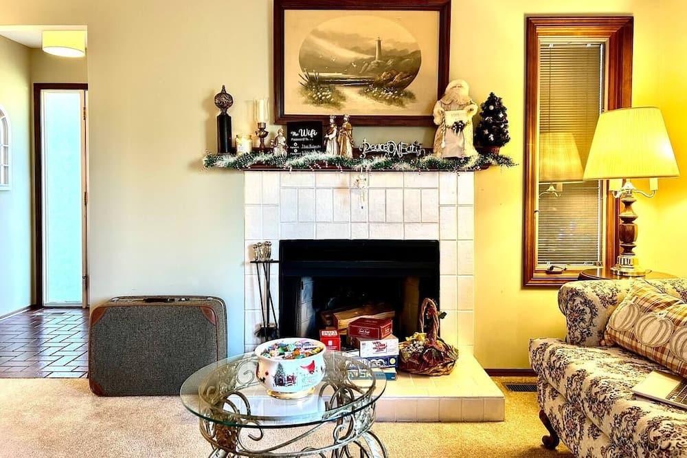 Photo of Livingroom in Savoy