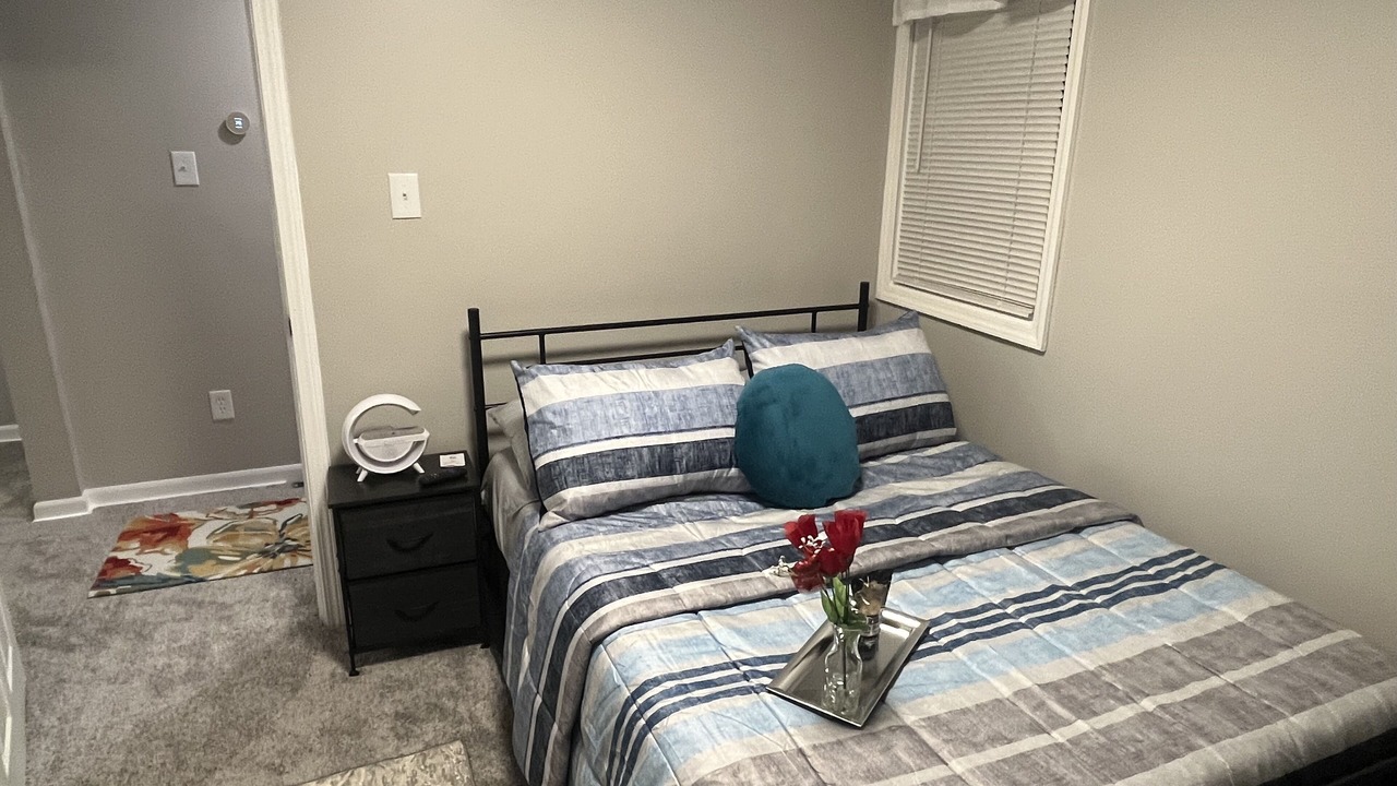 Photo of Bedroom in East Beverly