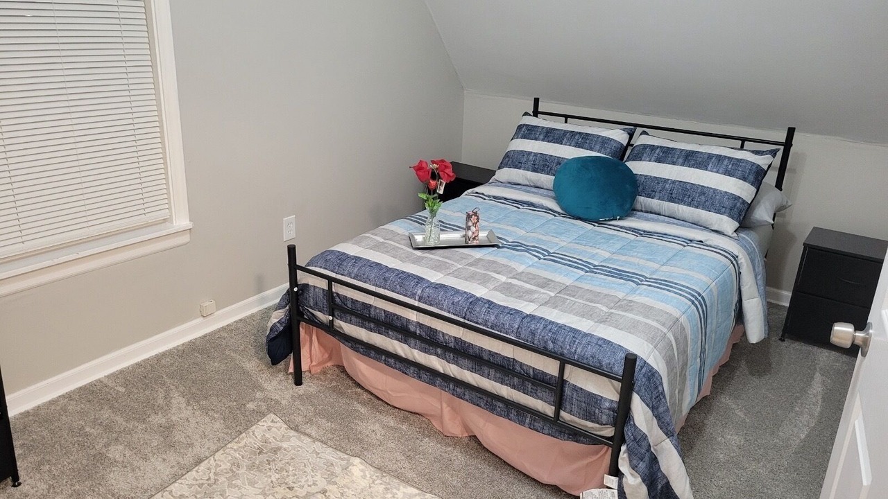 Photo of Bedroom in East Beverly