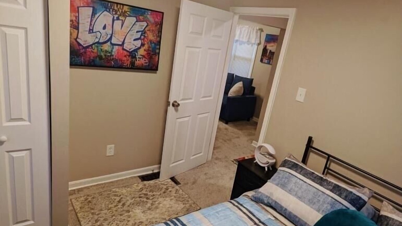 Photo of Bedroom in East Beverly