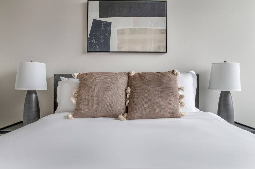 Photo of Bedroom in Logan Square