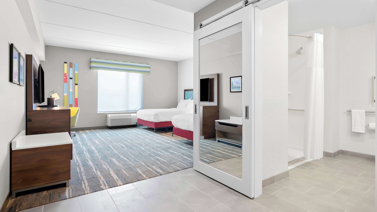 Photo of Bedroom in Illinois Medical District