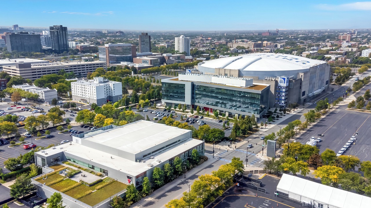 Photo of Outdoor in Illinois Medical District