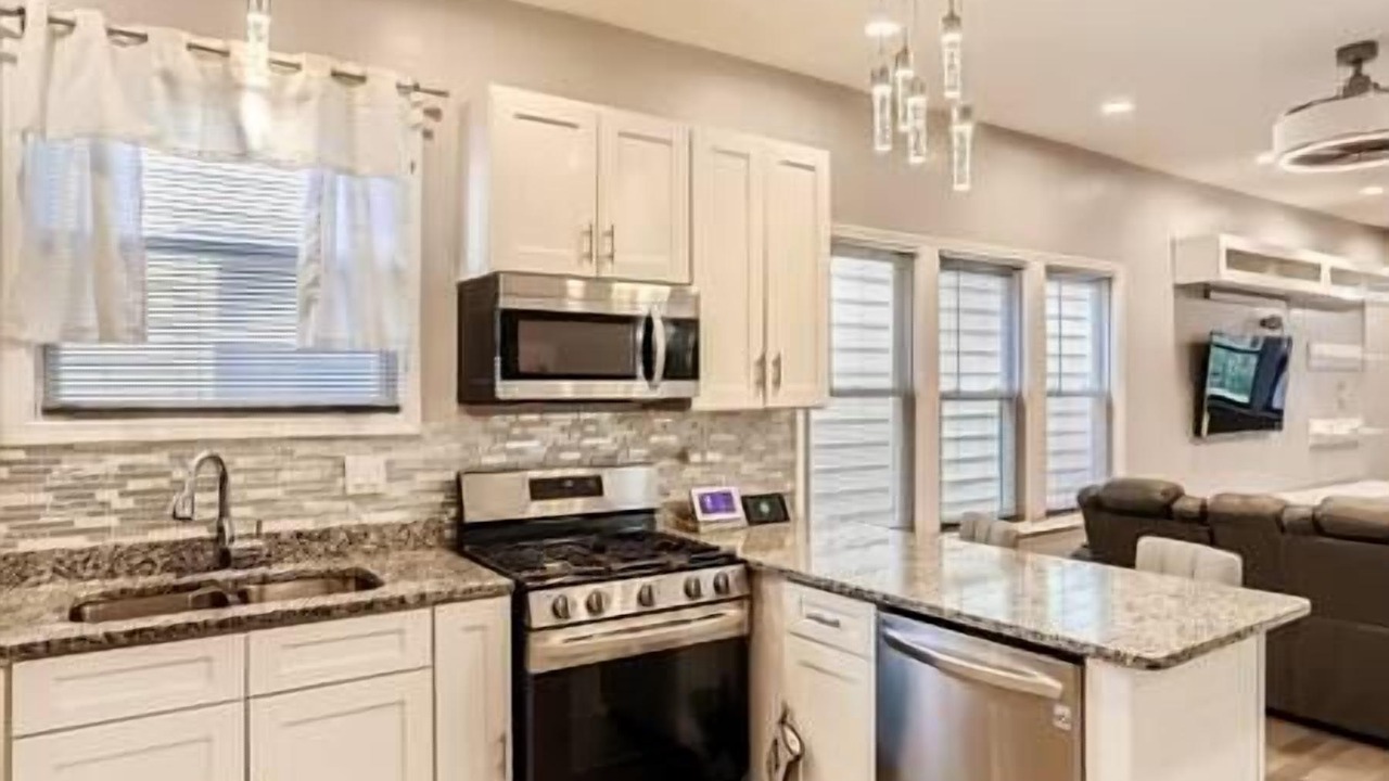 Photo of Kitchen in Avalon Park