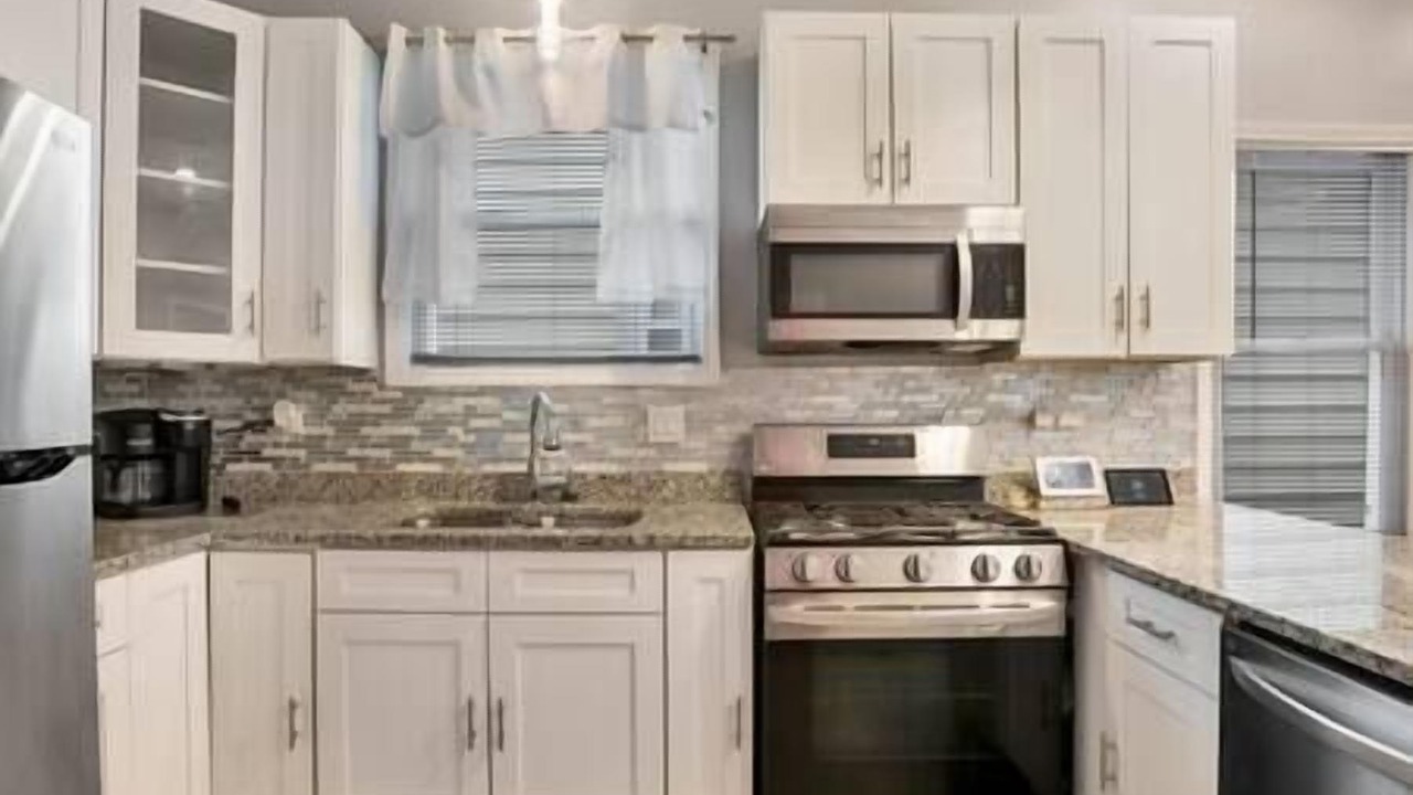 Photo of Kitchen in Avalon Park
