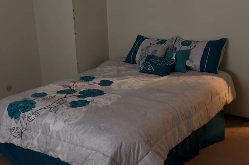 Photo of Bedroom in Champaign