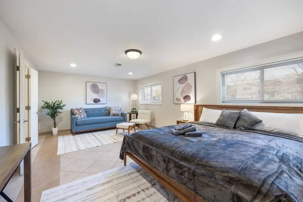 Photo of Bedroom in Arlington Heights