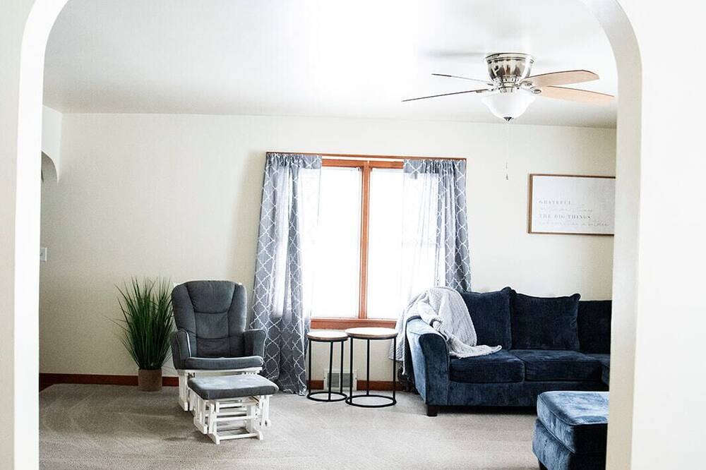 Photo of Livingroom in Monmouth
