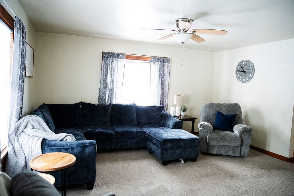 Photo of Livingroom in Monmouth