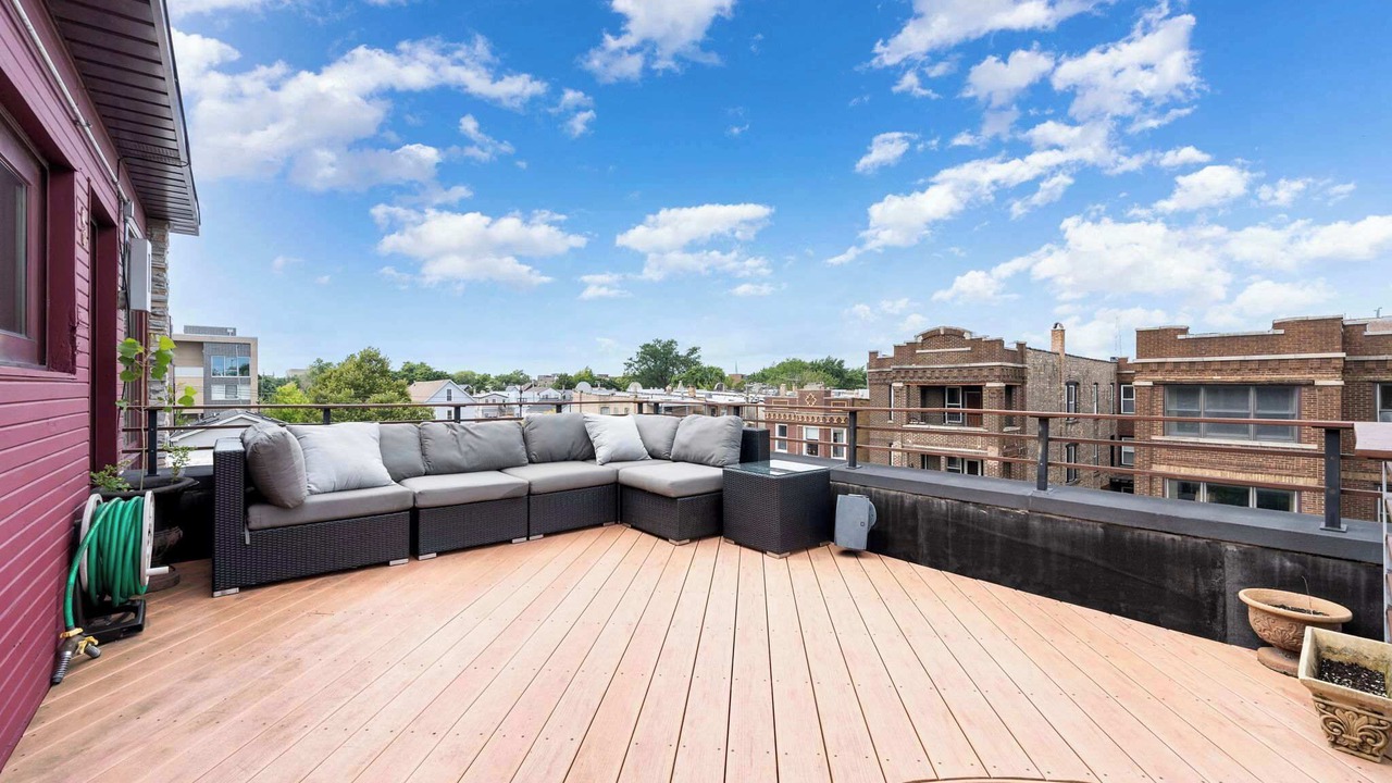 Photo of Patio Balcony in Logan Square