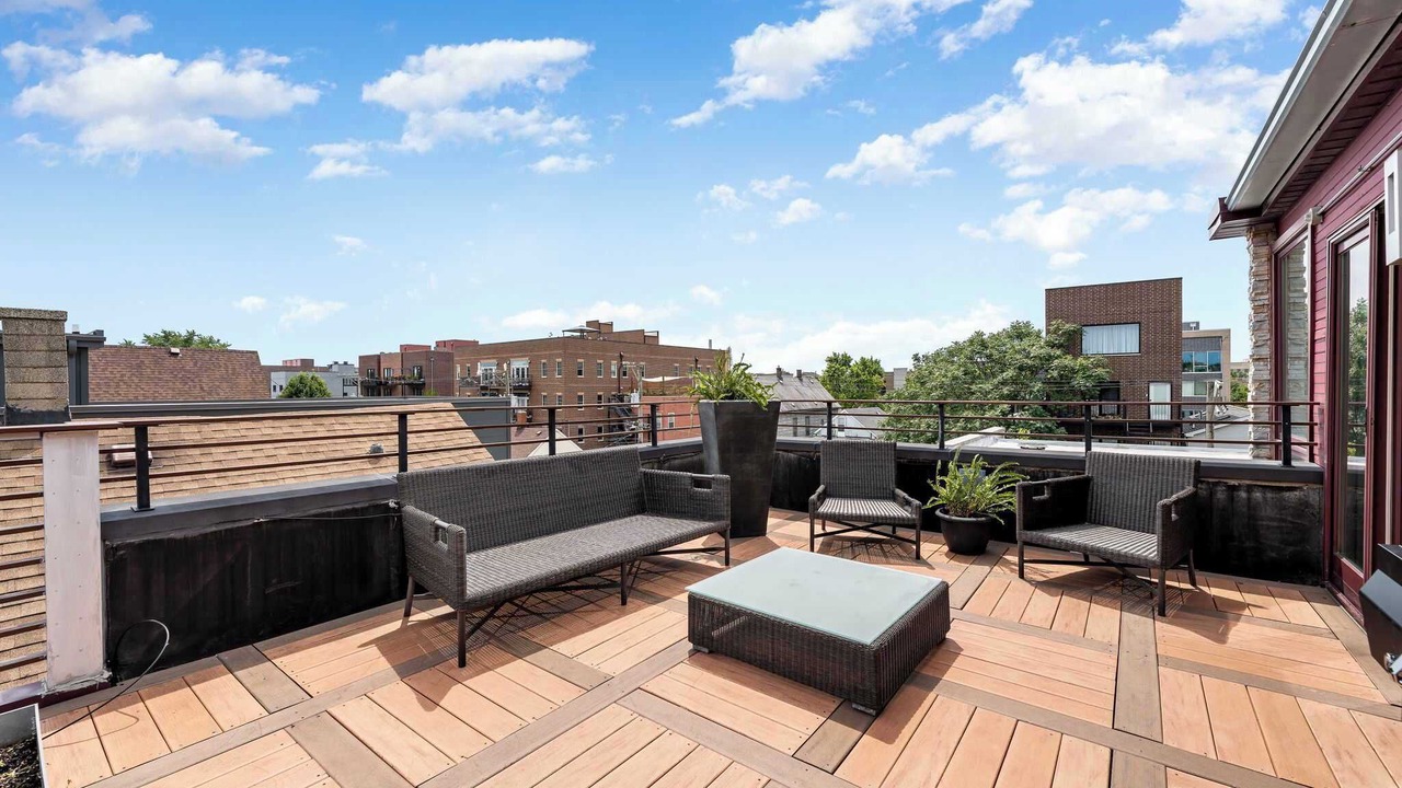 Photo of Patio Balcony in Logan Square