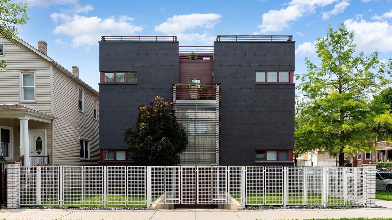 Photo of Outdoor in Logan Square
