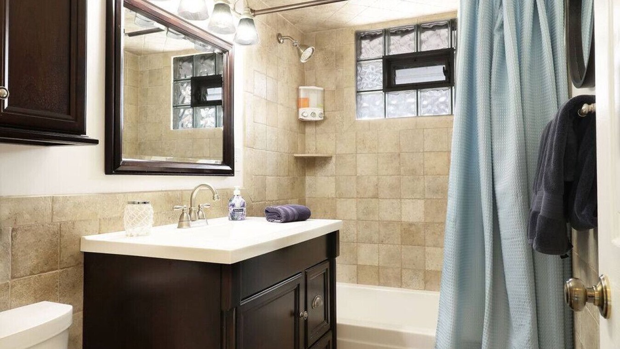 Photo of Bathroom in Fox Lake