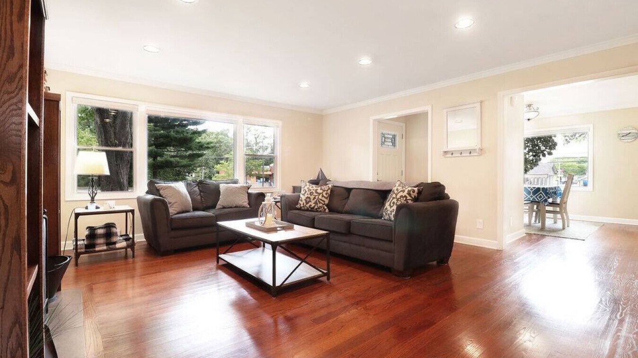 Photo of Livingroom in Fox Lake