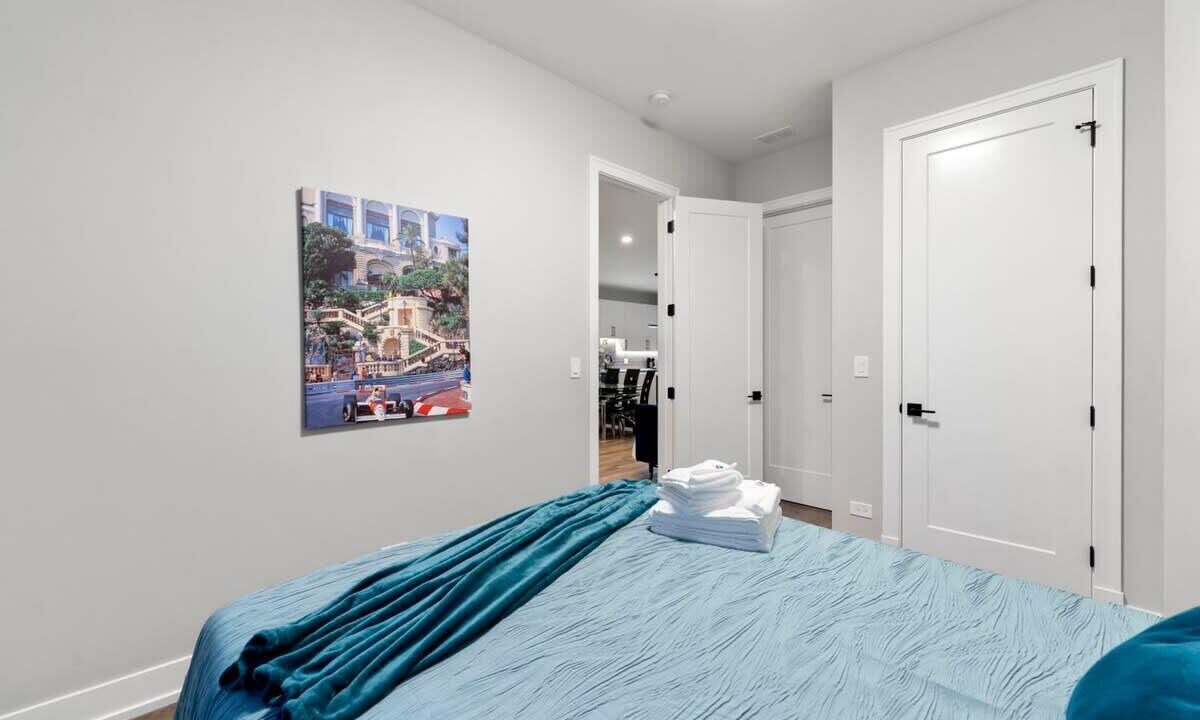 Photo of Others in Lower West Side
