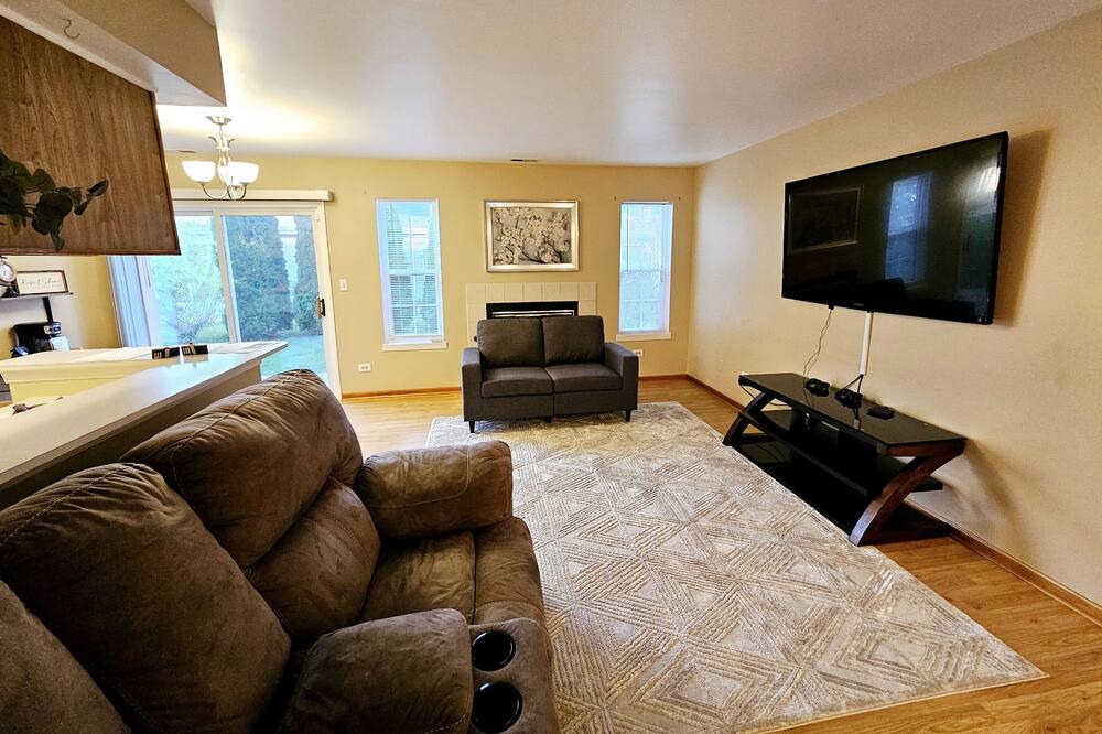 Photo of Livingroom in Solon Mills
