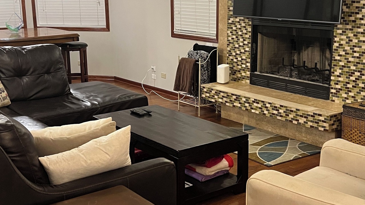 Photo of Livingroom in Mundelein
