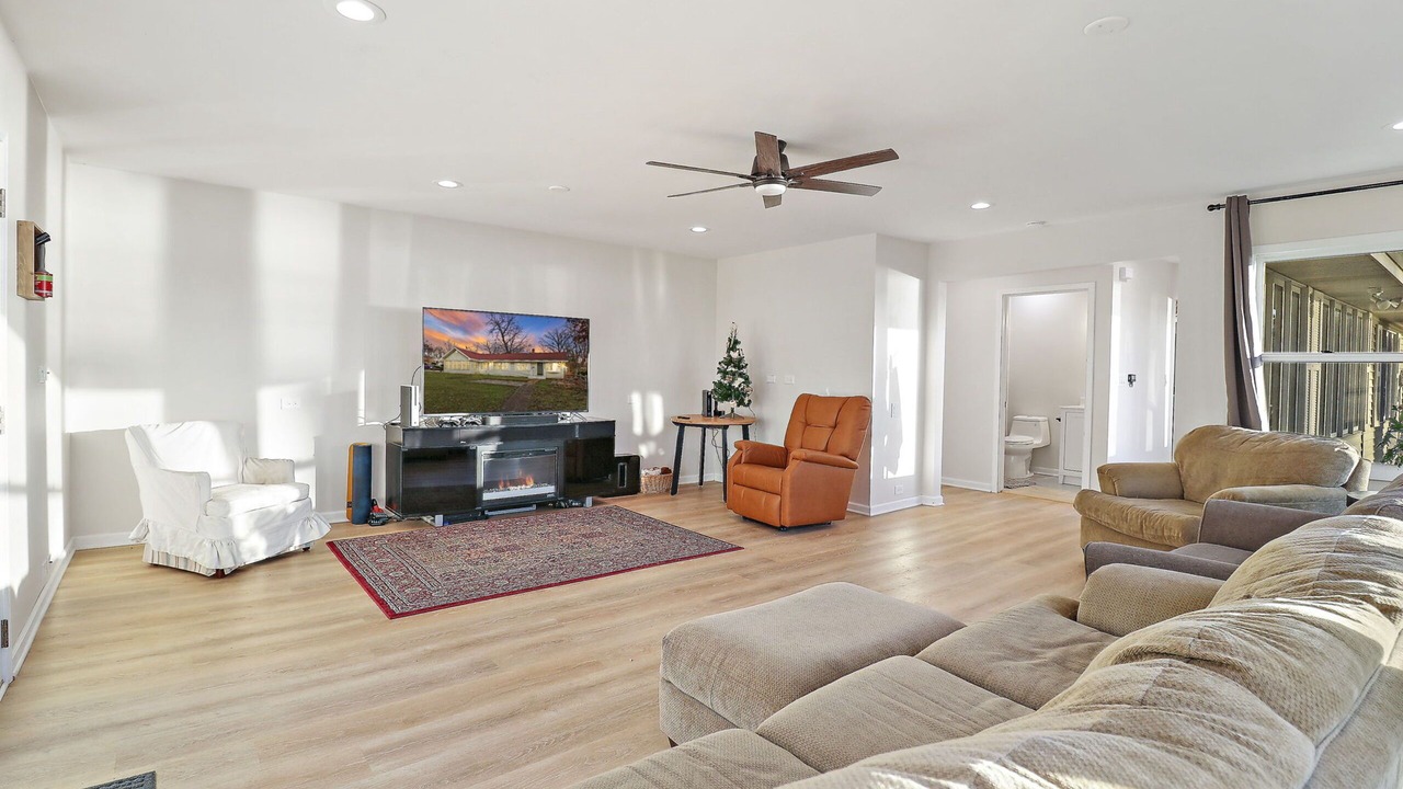 Photo of Livingroom in Ingleside