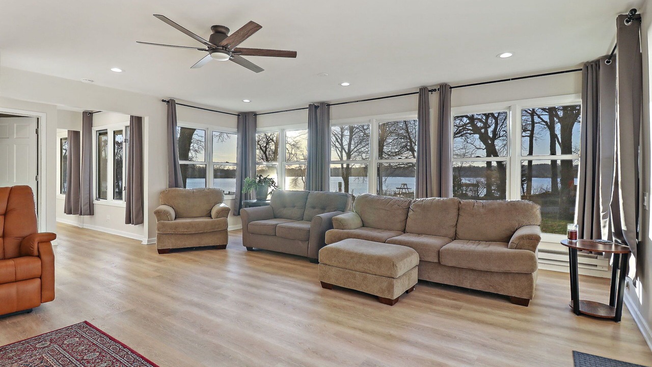 Photo of Livingroom in Ingleside