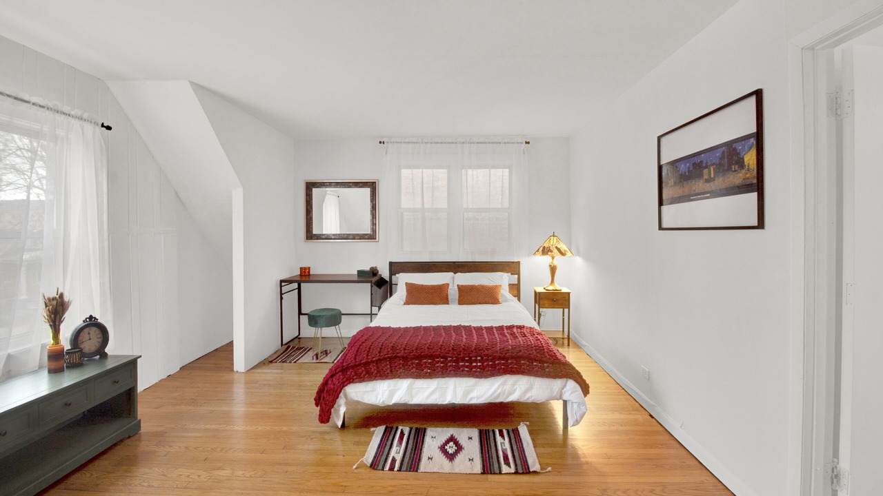 Photo of Bedroom in West Bucktown