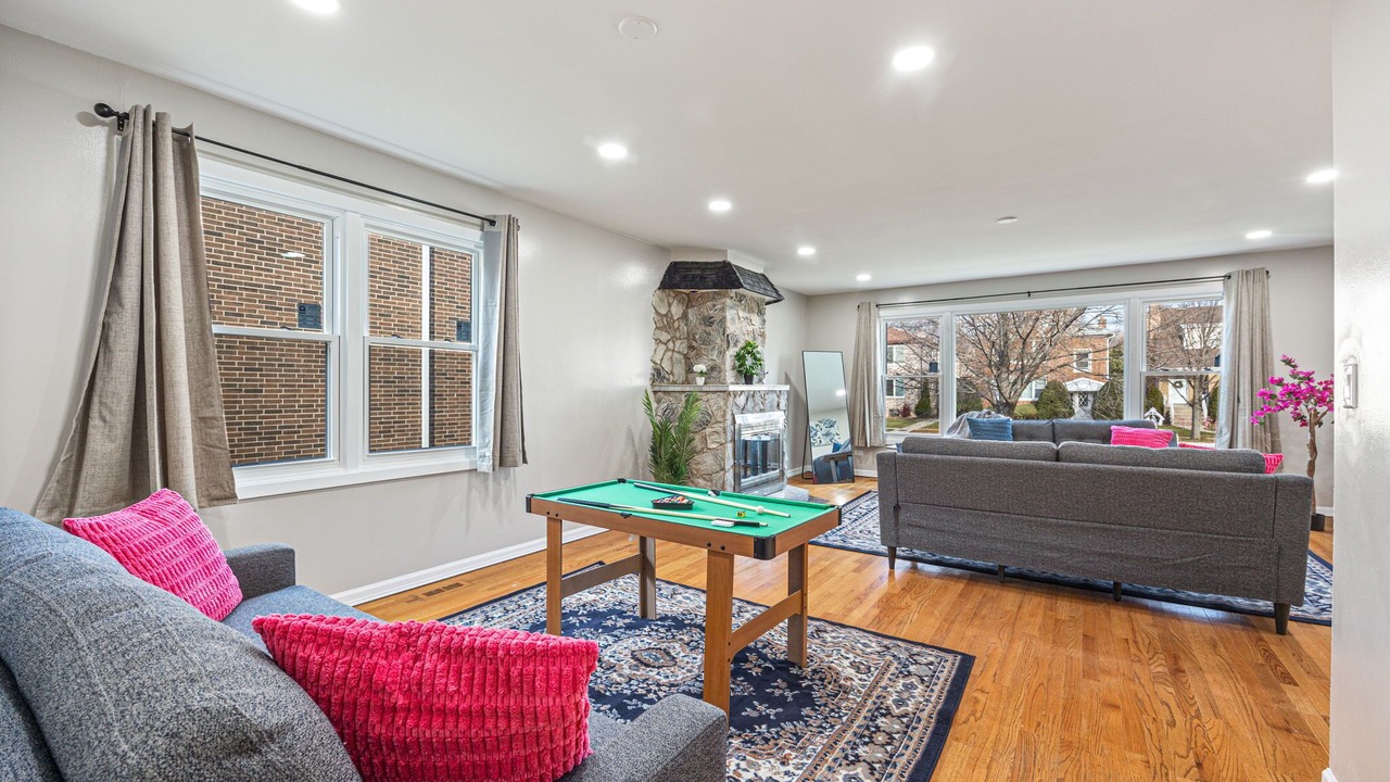 Photo of Livingroom in Skokie