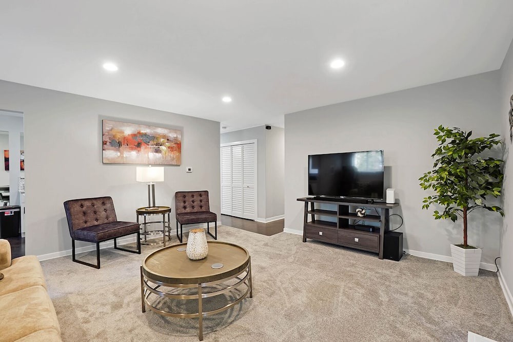 Photo of Livingroom in Glendale Heights