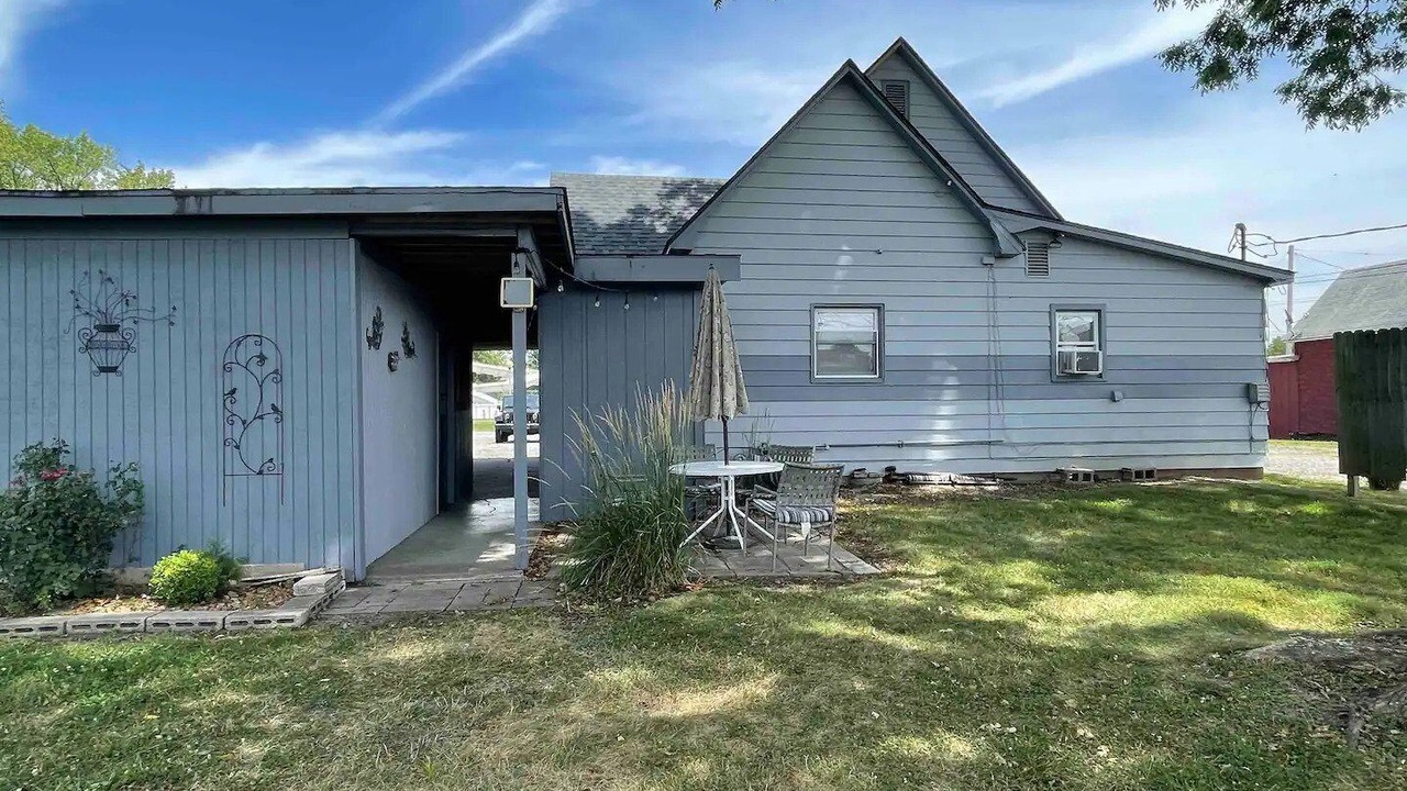 Photo of Buildings in Marion