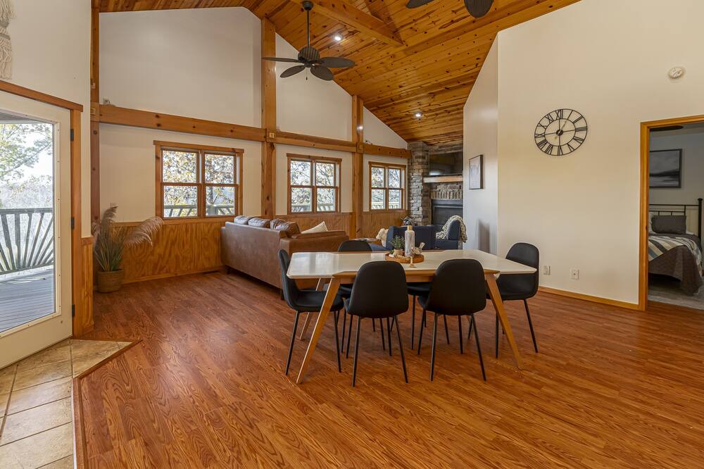 Photo of Bedroom in Carbondale