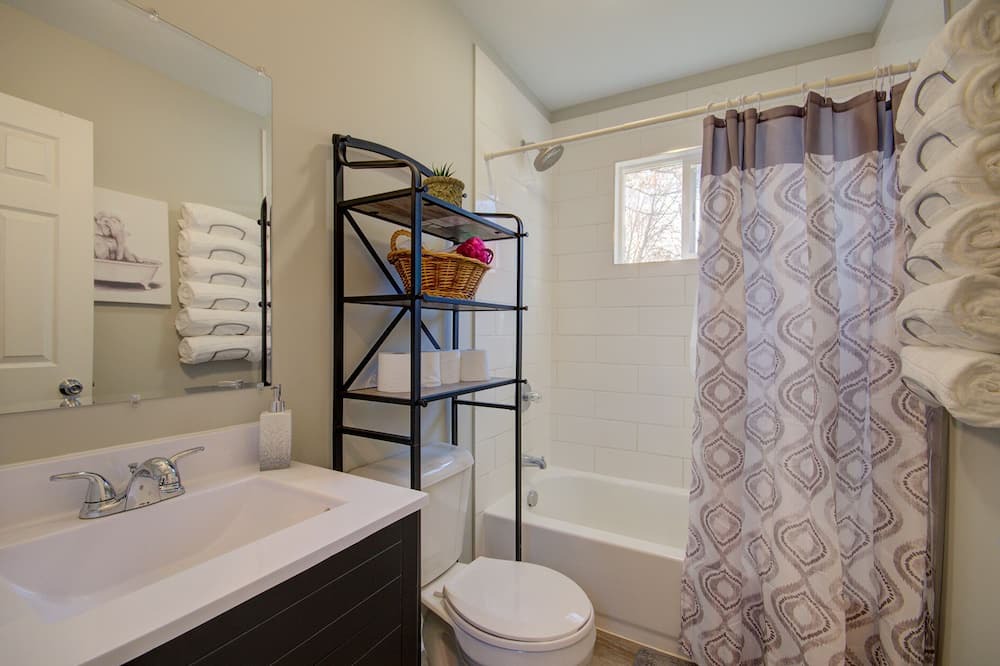 Photo of Bathroom in Morris