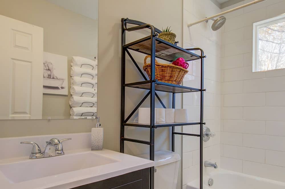 Photo of Bathroom in Morris