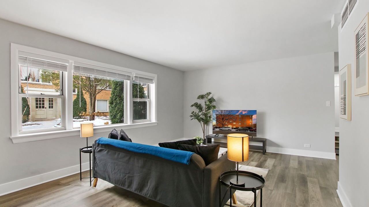 Photo of Livingroom in Skokie