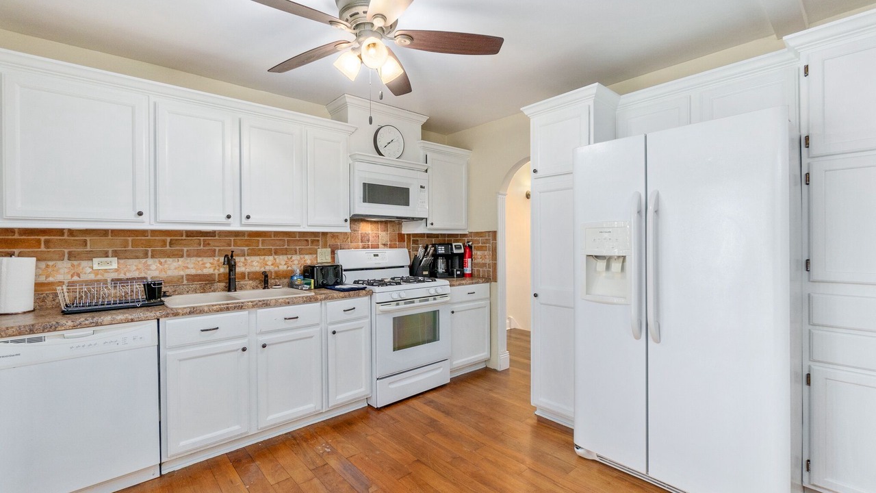 Photo of Kitchen in Roselle