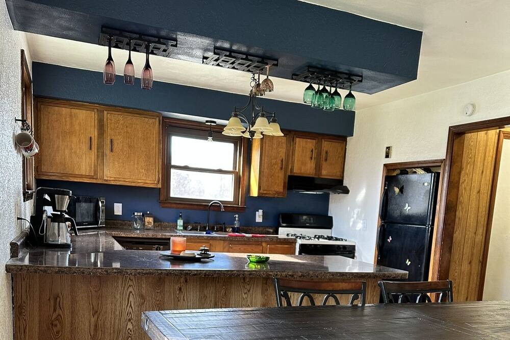 Photo of Kitchen in Flora