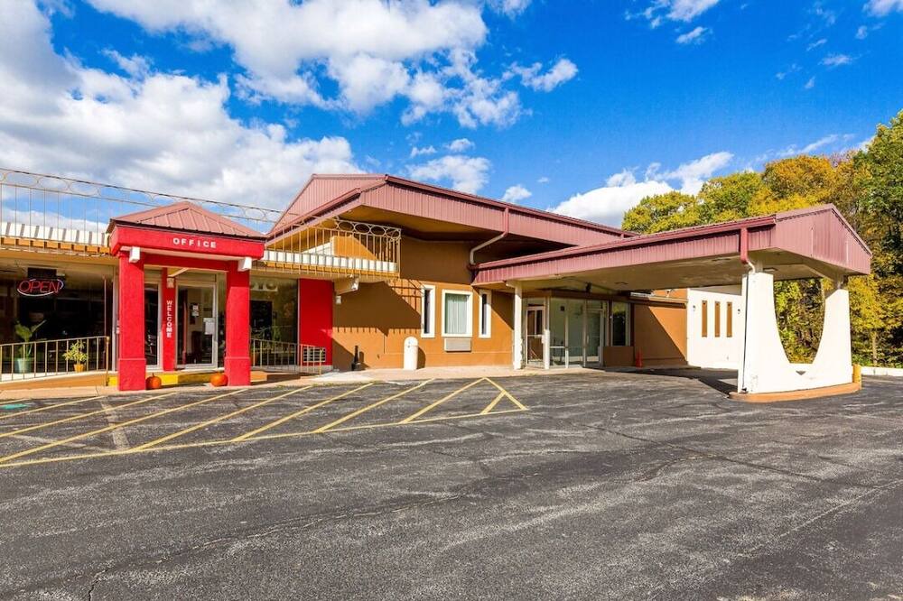 Photo of Outdoor in Moline
